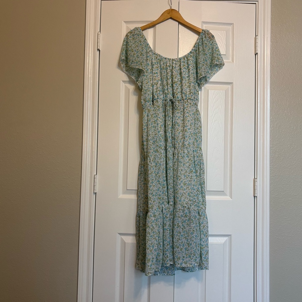 Time and Tru Floral Casual Dress with Ruffle Sleeves - Picture 4 of 4